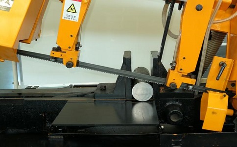 象州数控带锯床自动送料精度会出现偏差吗? 象州数控带锯床自动送料精度会出现偏差吗?